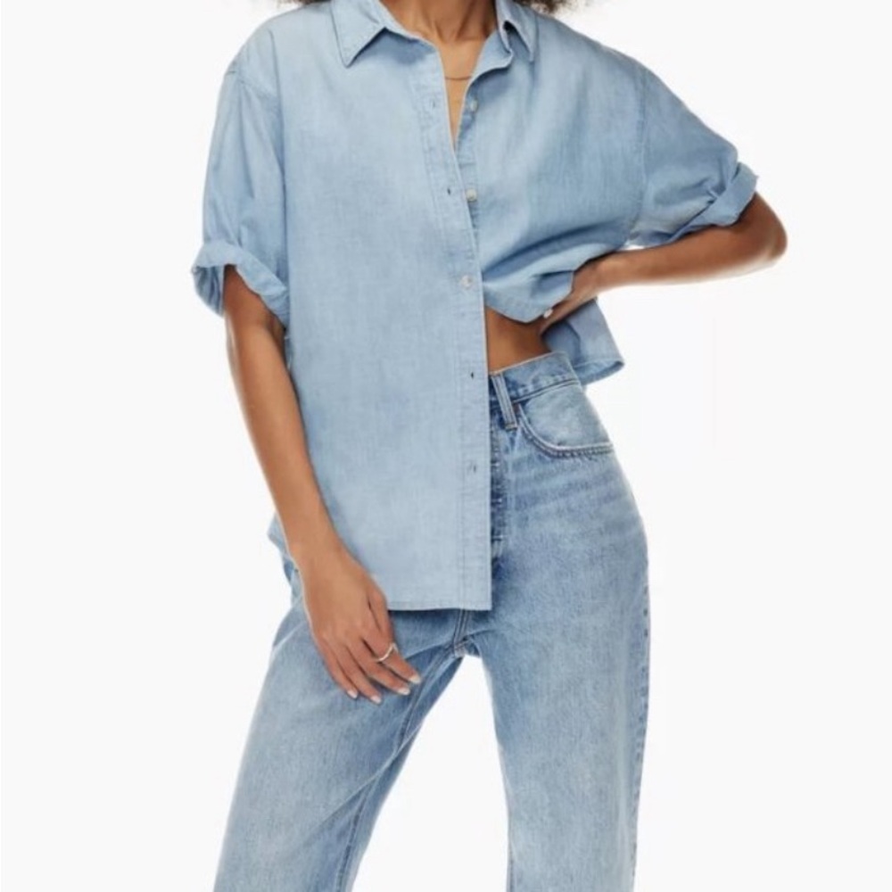 Aritzia Denim Forum Shirt size small